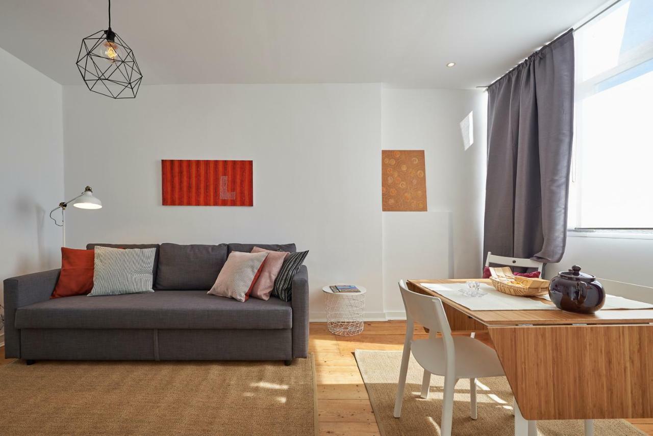 Charming Apartment Em Belem-Books And Canvas Lisbon Luaran gambar