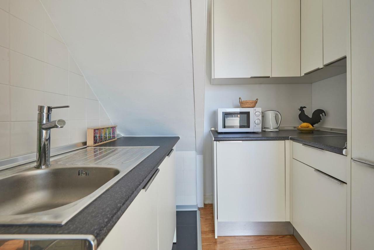 Charming Apartment Em Belem-Books And Canvas Lisbon Luaran gambar